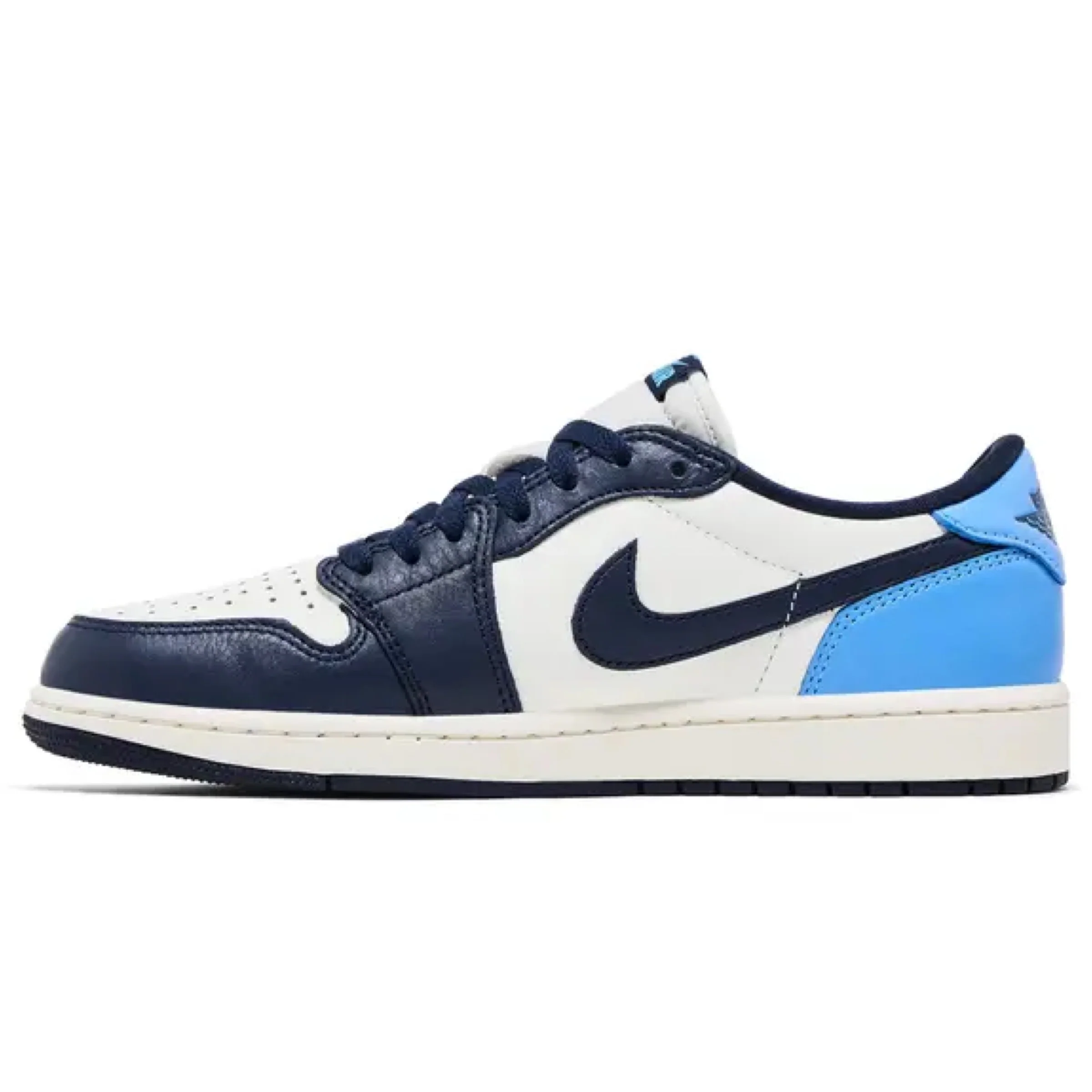 Air Jordan 1 Low OG 'Obsidian UNC' - Image 2