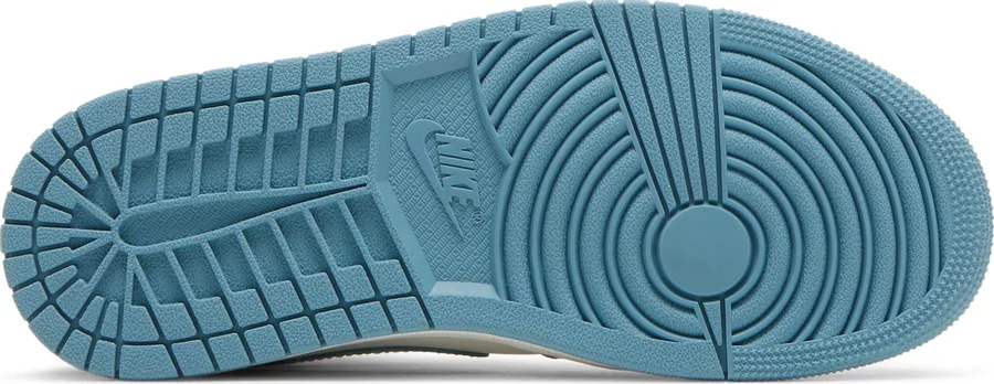 Air Jordan 1 Mid 'UNC' (2022) (Women's) - Image 3