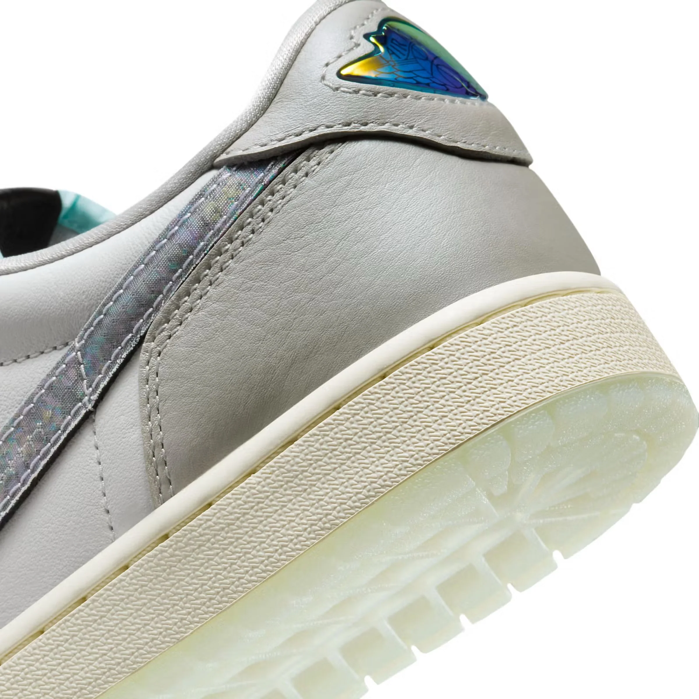 Air Jordan 1 Retro Low OG 'Year of the Snake' (2025) - Image 7