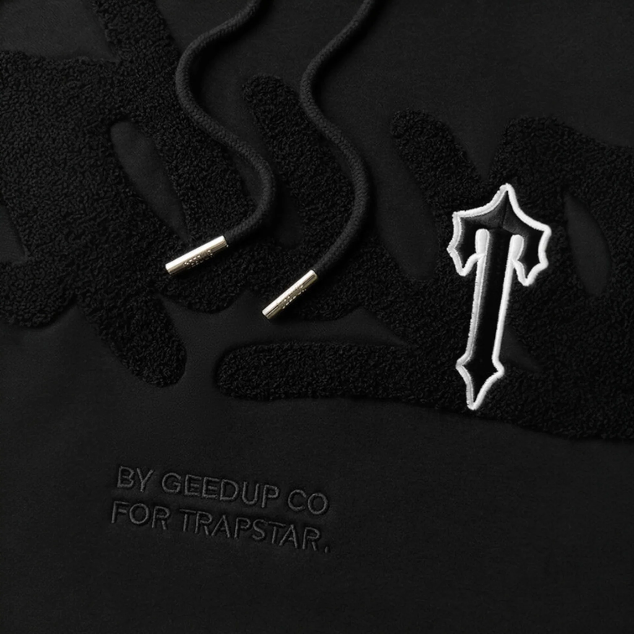 GEEDUP x Trapstar Handstyle Irongate T Hoodie - Black - Image 3