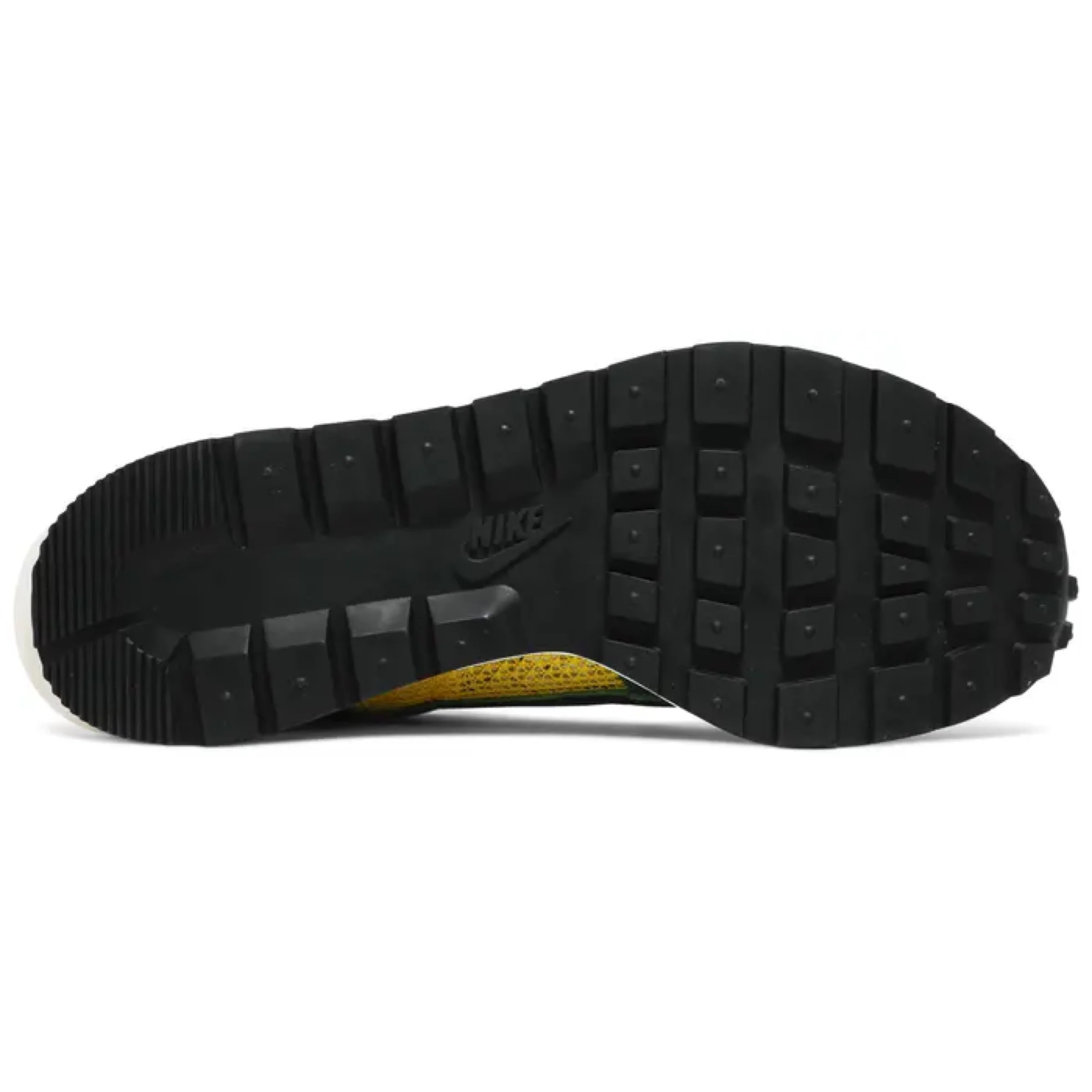 Sacai x Nike Vaporwaffle 'Tour Yellow Stadium Green' - Image 3